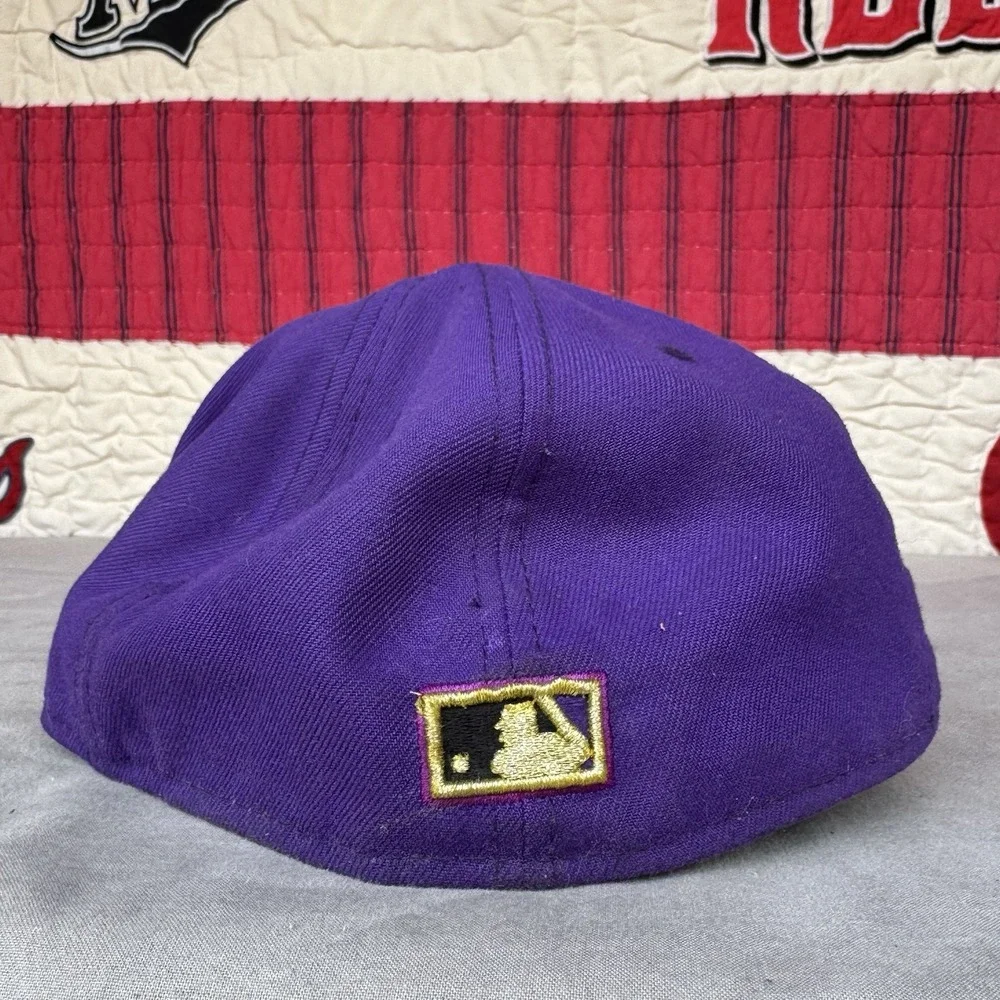Size 7 3/8 - San Francisco Giants Fitted‎ Hat Crown Royal New Era Exclusive Lids